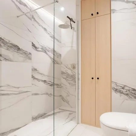 Апартаменты Elegant 3 Pieces Avec Terrasse - Centre - Lumineux