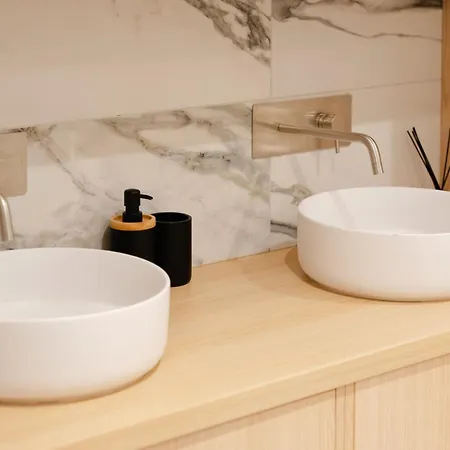 Elegant 3 Pieces Avec Terrasse - Centre - Lumineux