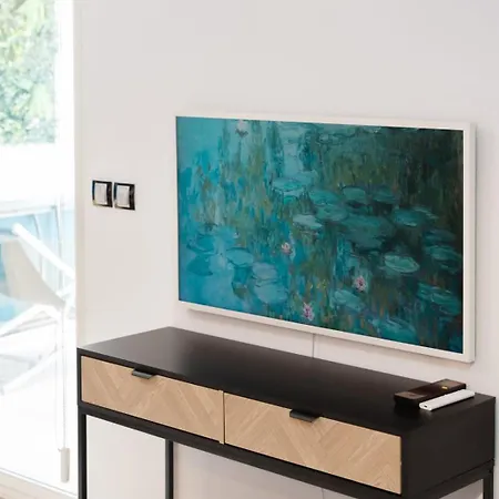 Elegant 3 Pieces Avec Terrasse - Centre - Lumineux 公寓