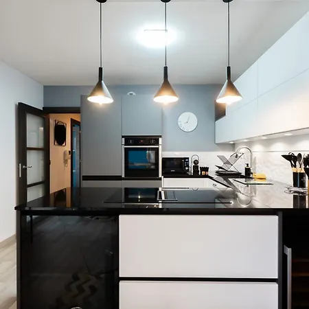 Elegant 3 Pieces Avec Terrasse - Centre - Lumineux 公寓 *